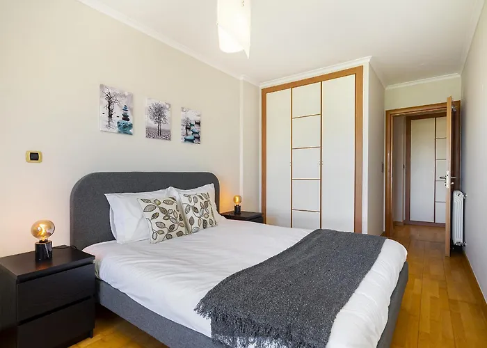 Spacious 2br With Free Parking In By Soulplaces 公寓 *