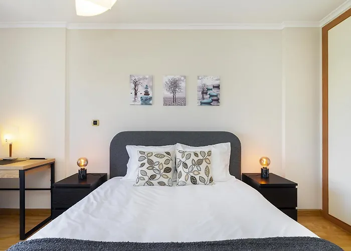 Spacious 2br With Free Parking In By Soulplaces 公寓