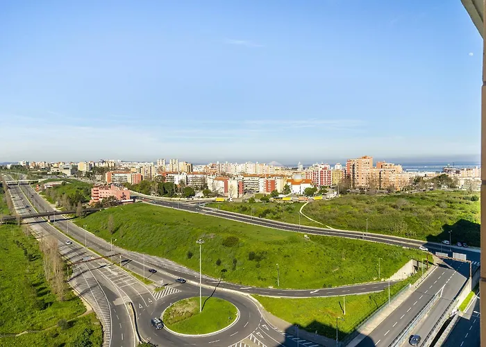 Spacious 2br With Free Parking In By Soulplaces 公寓 *