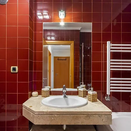 Spacious 2br With Free Parking In By Soulplaces Lejlighed Lisboa